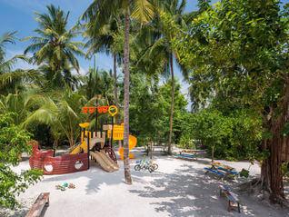 The St. Regis Maldives Vommuli Resort Kinderspielplatz