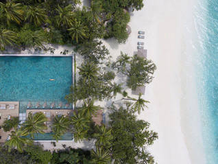 Vakkaru Maldives Insel Pool