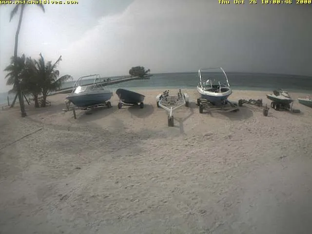 Kuredu’s Beach Ocean Watersport Webcam Malediven